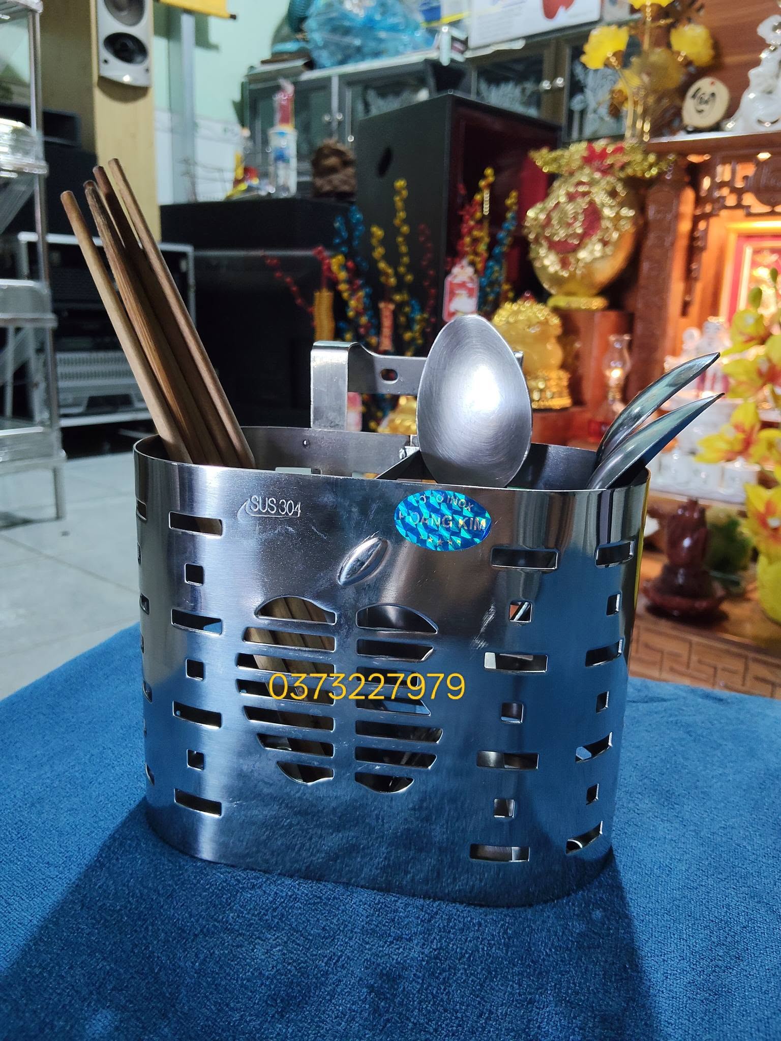 Chỉ Quan Tâm Đến Hình Thức
